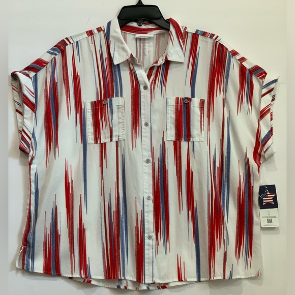 NWT Westbound Petites XL Red White Blue Short Sleeve Point Collar Button Blouse - Picture 3 of 11